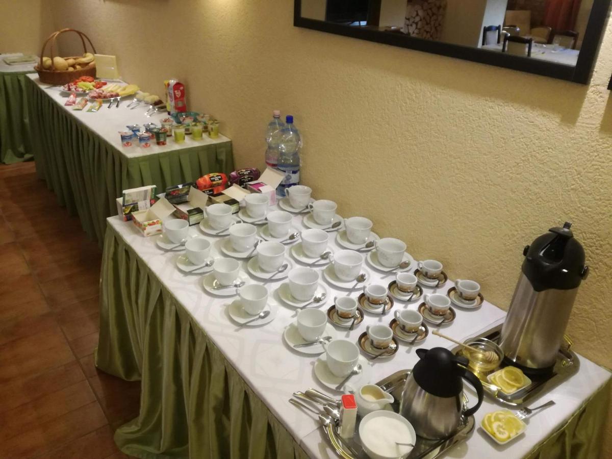 Szilvia Panzio Gyomaendrod Bed & Breakfast Екстериор снимка