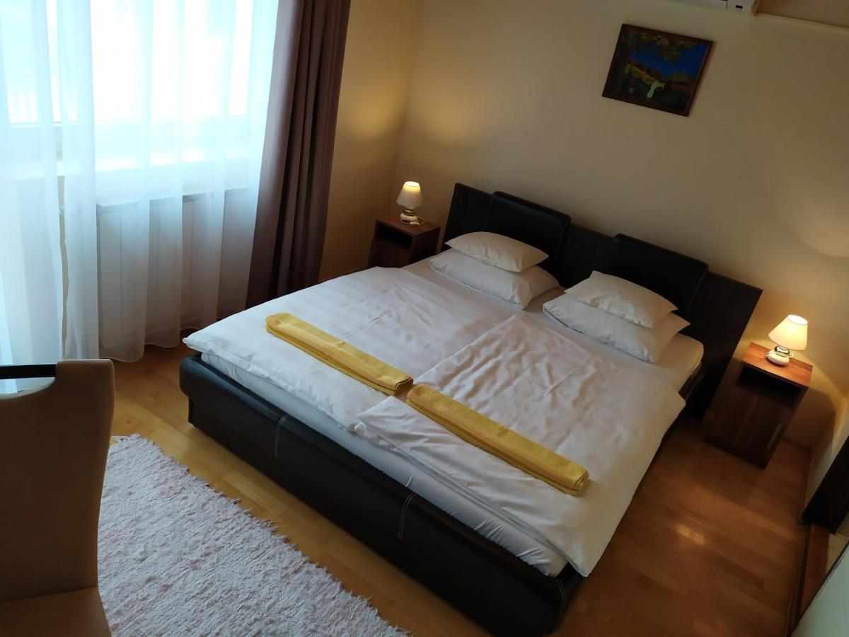 Szilvia Panzio Gyomaendrod Bed & Breakfast Екстериор снимка
