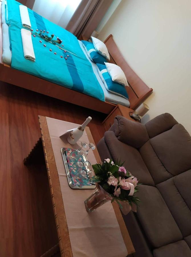Szilvia Panzio Gyomaendrod Bed & Breakfast Екстериор снимка