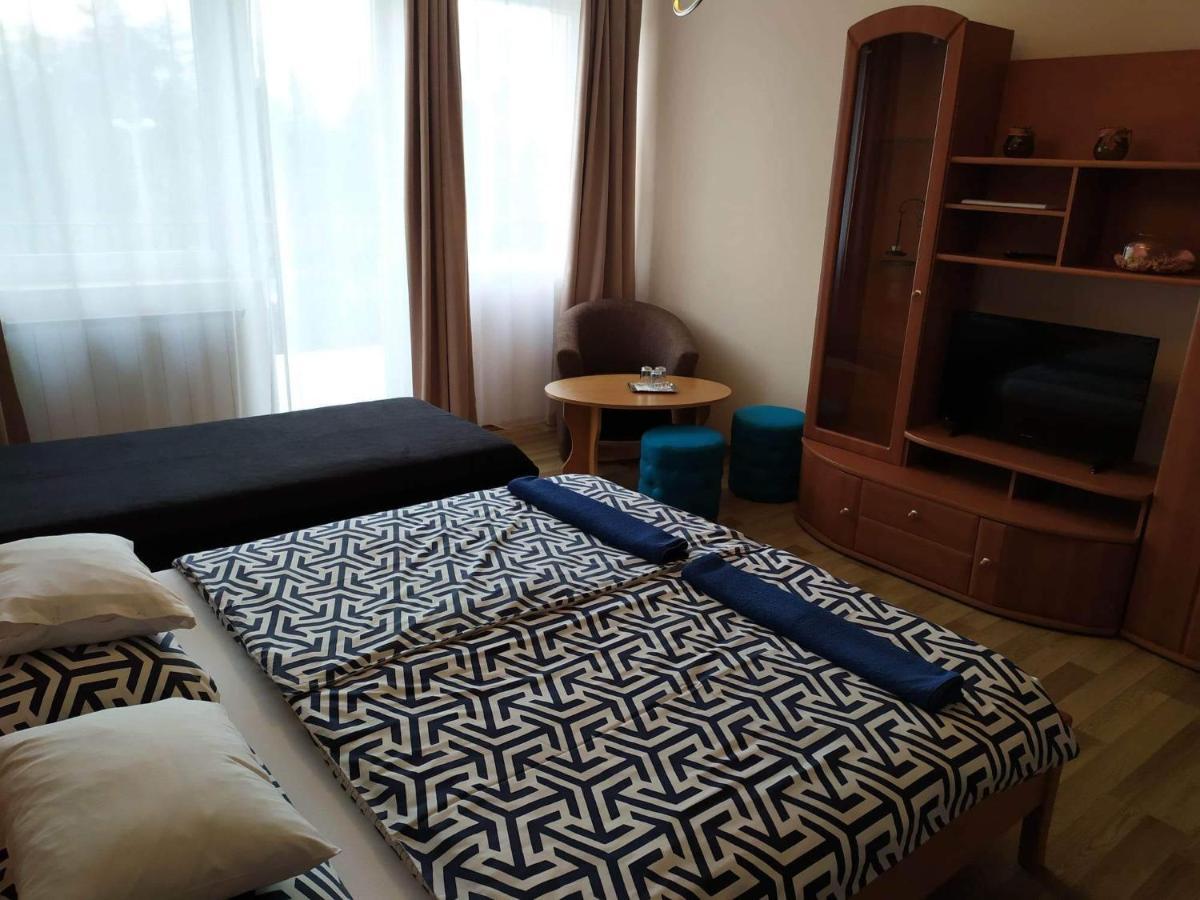 Szilvia Panzio Gyomaendrod Bed & Breakfast Екстериор снимка