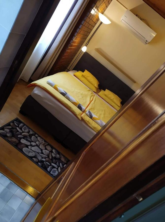 Szilvia Panzio Gyomaendrod Bed & Breakfast Екстериор снимка